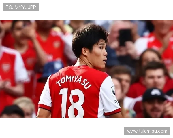 富安健洋坚定复出信念渴望重返赛场展现拼搏精神与无限斗志 富安健洋坚定复出信念渴望重返赛场展现拼搏精神与无限斗志