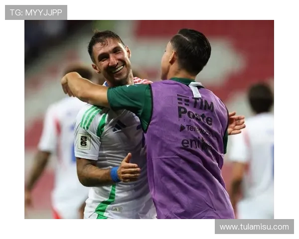 雷特吉两度梅开二度创历史 成意大利队史近24年首人 雷特吉两度梅开二度创历史 成意大利队史近24年首人