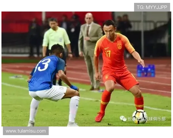 范晓冬怒斥亚泰部分年轻球员私生活混乱玩乐过度影响比赛状态